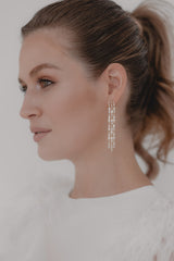 Bravura | Lange Elegante Kristallohrringe mit Perlen