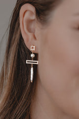 Picturesque | Ohrringe mit Geometrische Kristall Elemente und Süßwasserperlen