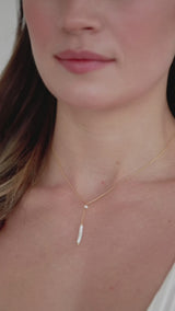 Avantgarde | Halskette mit langem Perlen Anhänger