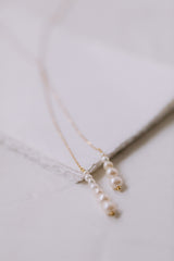 Tête-à-Tête | Elegant back necklace with pearls for bride