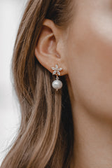 Blooming Beauty | Brautschmuck Perlenohrringe Kristallstecker