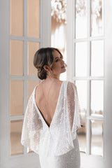 APHRODITE | Moderne Braut-Rückenkette mit Kristallanhänger