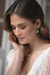 CIRCLE OF LOVE | Kleine Brautschmuck-Perlenohrringe