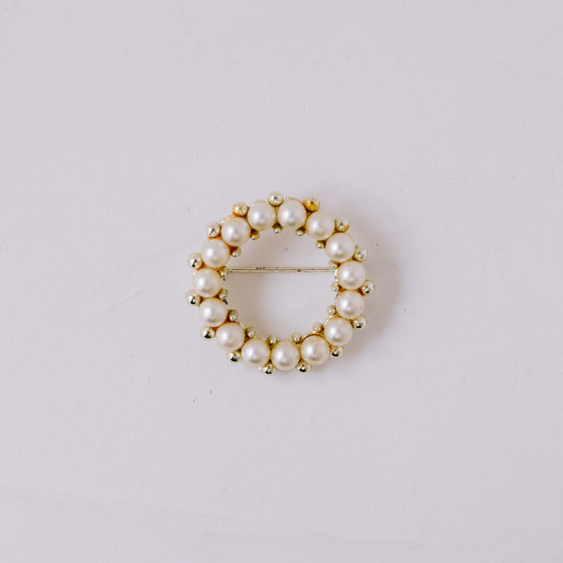 Vintage Perlen-Brosche 38 mm | Vergoldet mit Wachsperlen