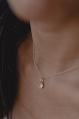 Annabelle | Halskette mit rundem Kristall