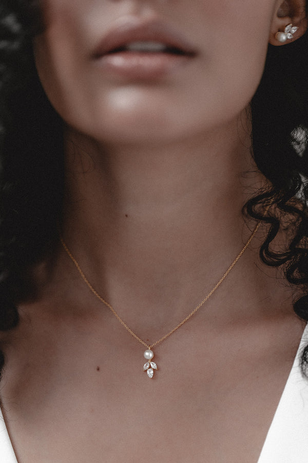 Juvelan zierliche braut halskete mit kristallen und perlen simply delightful 1
