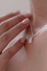 Simply Wonderful | Halskette mit Kristallanhänger